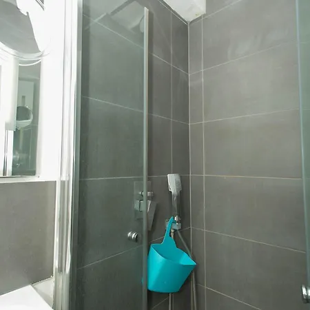 Bnbnova - Champs Elysees & Arc De Triomphe Apartment *